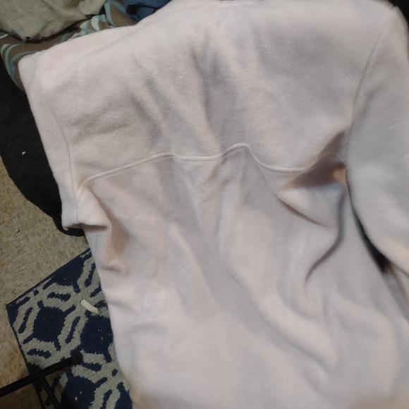 Light pink Columbia pullover - Picture 3 of 5